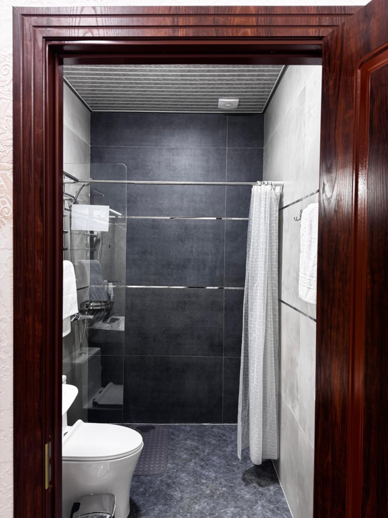 Salomat Guest House ซามาร์คันด์ ภายนอก รูปภาพ