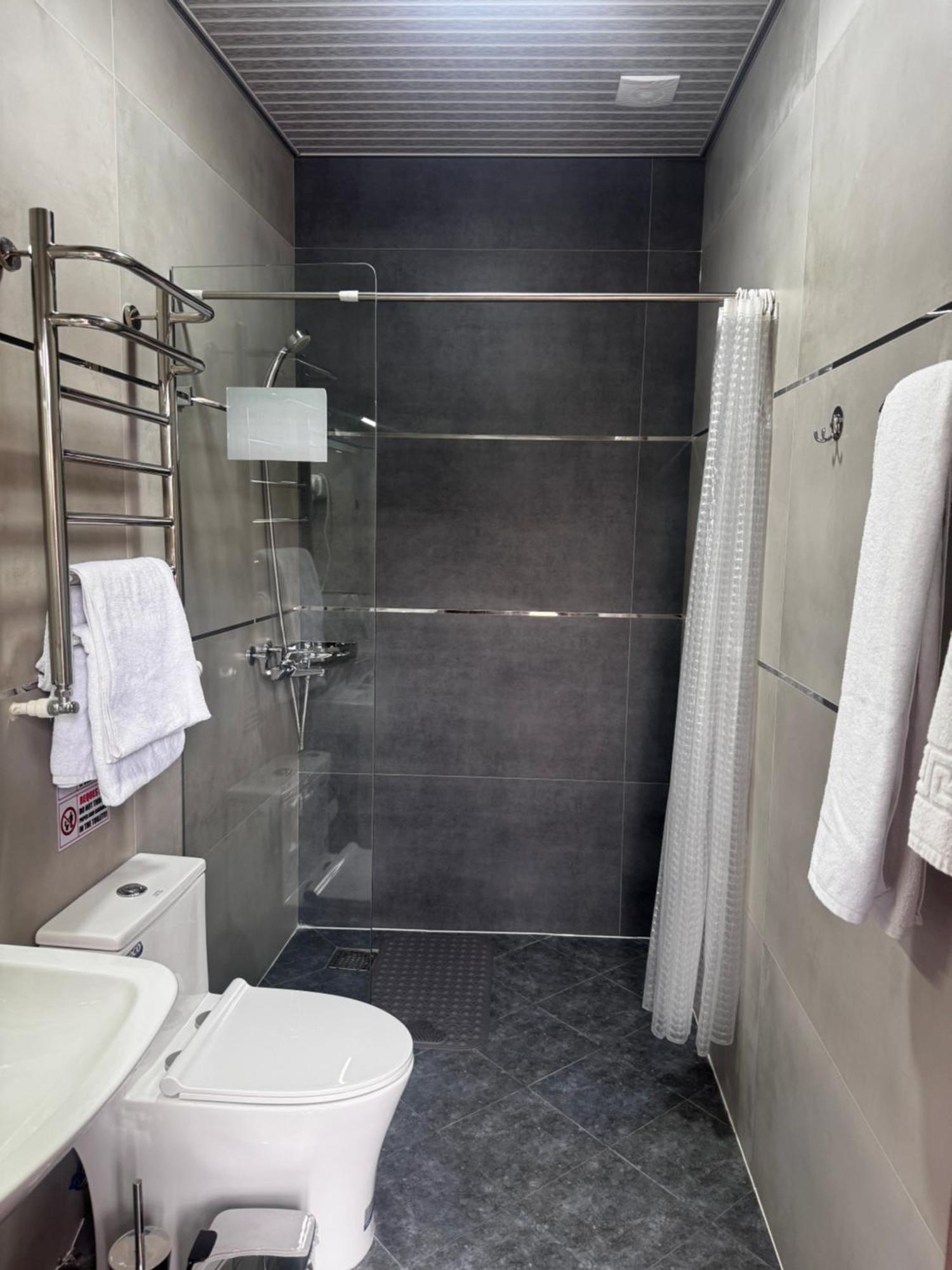 Salomat Guest House ซามาร์คันด์ ภายนอก รูปภาพ