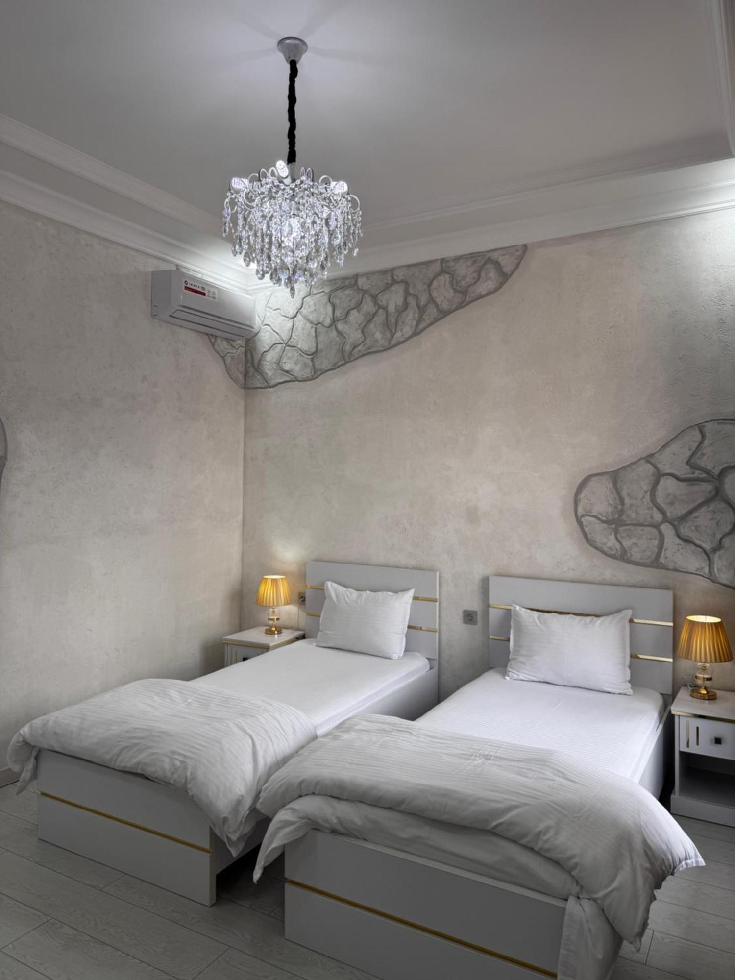 Salomat Guest House ซามาร์คันด์ ภายนอก รูปภาพ